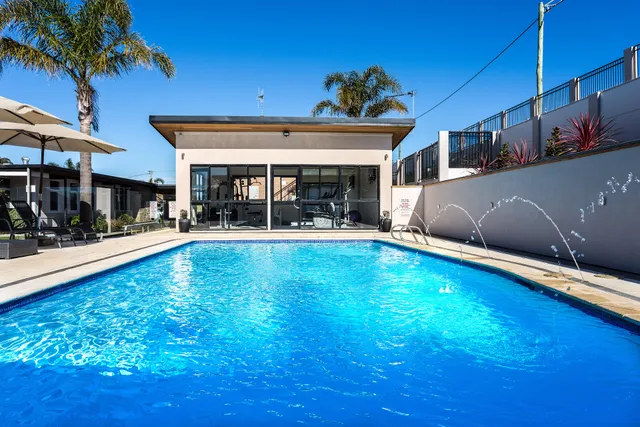 Country Comfort Amity Motel