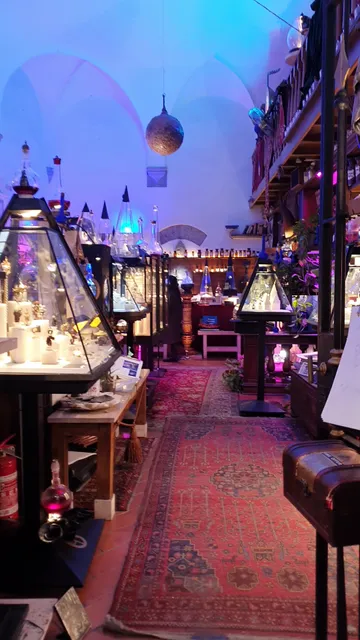 Alessandro Dari Gioielli -- Museo Del Gioiello- Atelier e Scuola