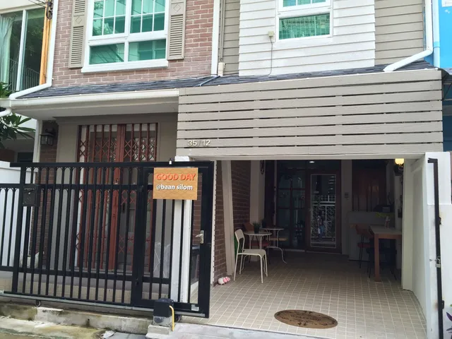 Good Day @ Baan Silom