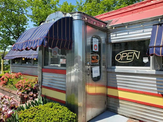 The Roadside Diner, Wall NJ