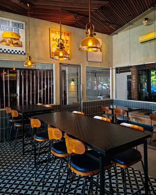 LIBERTIS Proper Burger and Smokehouse