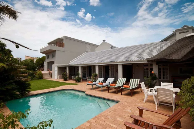Cottage Pie Villa by The Robberg - Lion Roars Hotels and Lodges