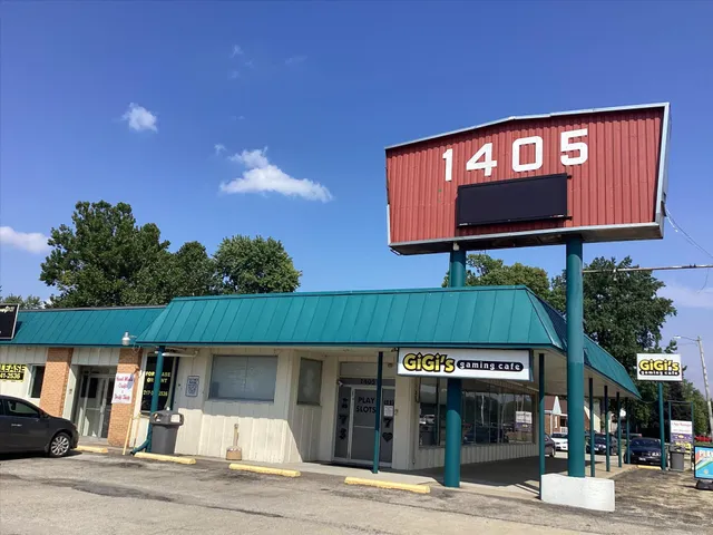 Hand Made Crafts and Thrift Shop