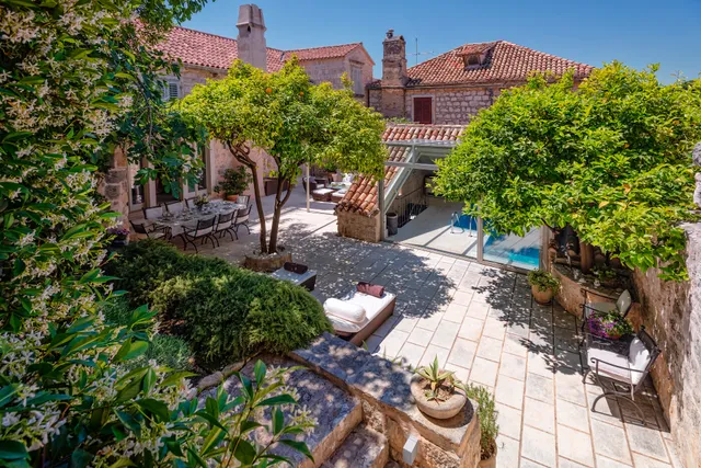 Heraclea Luxury Heritage Accommodation - Hvar, Croatia