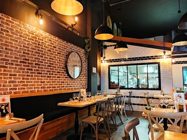 La Cantina Di Don Camillo Biganos