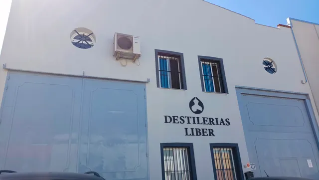 Destilerias y Distribuciones LIBER S.L.
