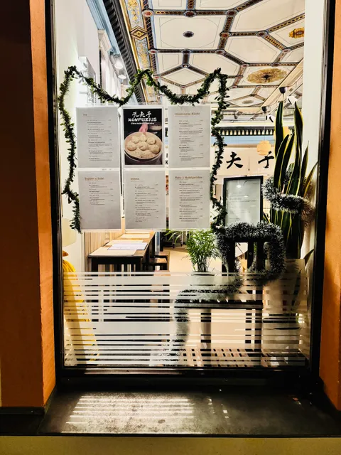 KONFUZIUS China Imbiss & Teekultur