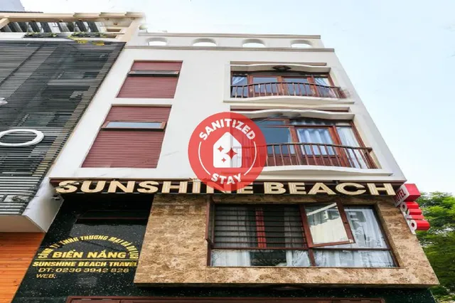 Sunshine Beach Hotel