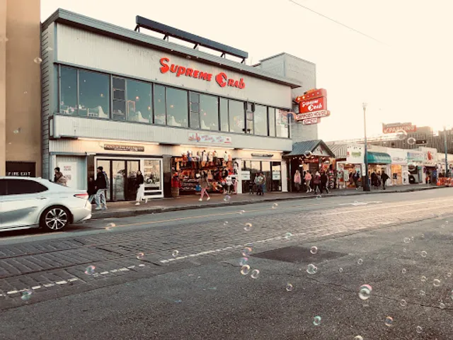 Supreme Crab Seafood Buffet