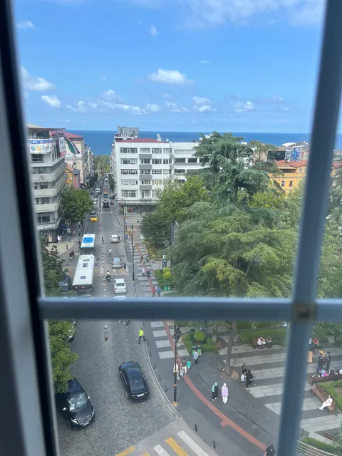 Mell City Suite Hotel