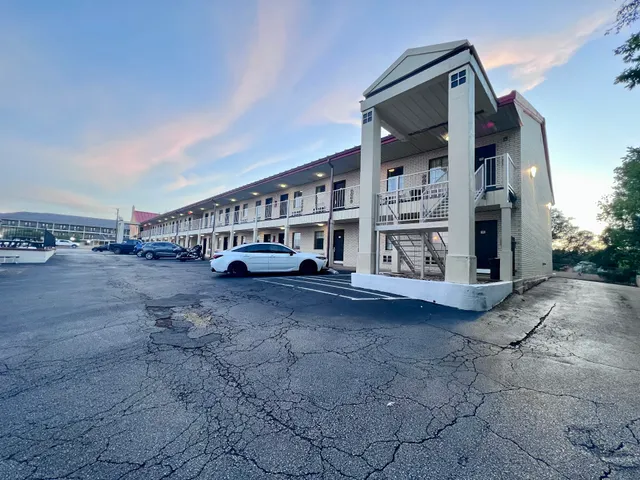 Super 8 by Wyndham Fredericksburg