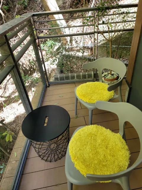 Franc et élégant YUZUYA CAFE