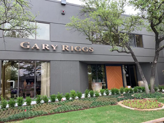 Gary Riggs Luxury Furniture & Design