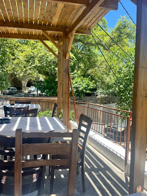 SELENA ΠΑΡΑΔΟΣΙΑΚΗ ΤΑΒΕΡΝΑ