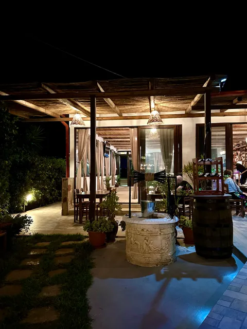 Evi Apartments and Studios