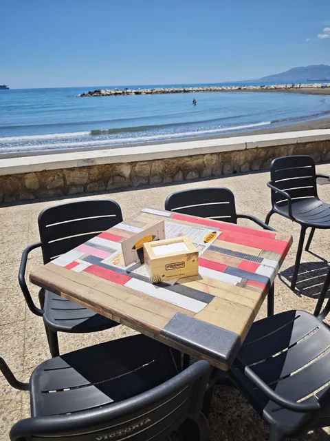 RESTAURANTE KANALOA PEDREGALEJO