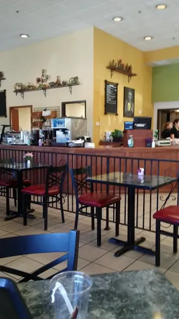 Veggies Health Food Center & Cafe, LLC