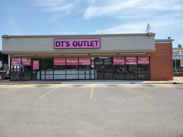 DT's Outlet South