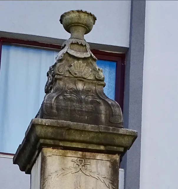 Tarihi Nişan Taşı