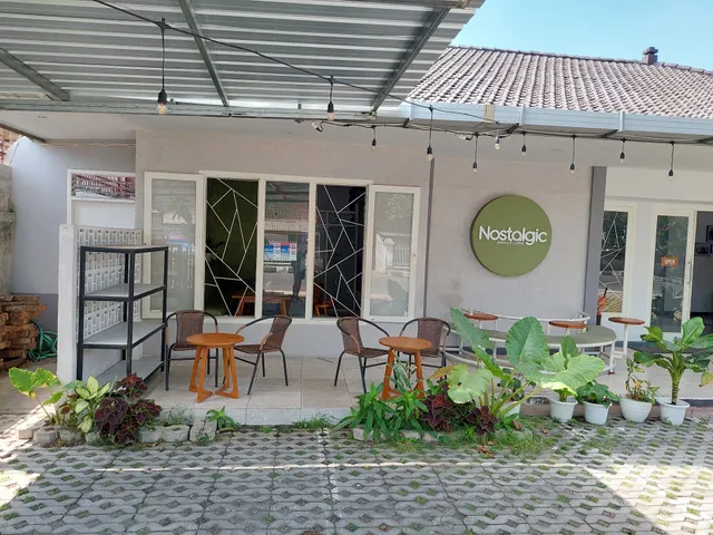 Nostalgic Eatery & Coffee