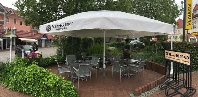 Venezia — Ristorante • Eiscafé • Cocktailbar