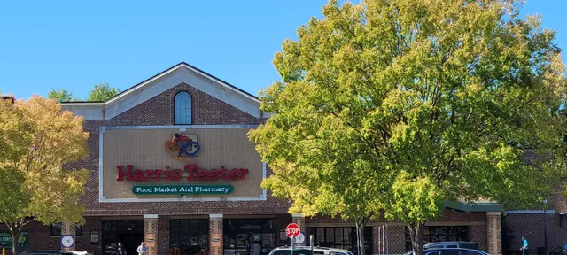 The Shoppes at Davis Lake