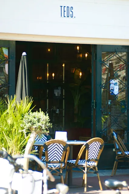 Teds Haarlem - All Day Food & Drinks