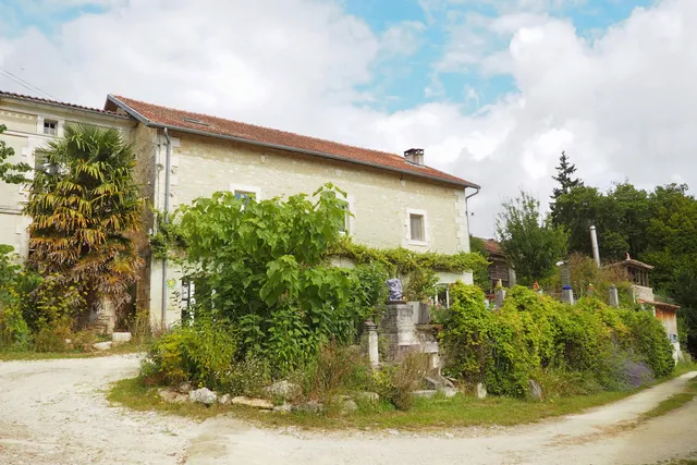 Le Hameau de la Brousse
