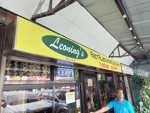 Leoning's Pancit Palabok