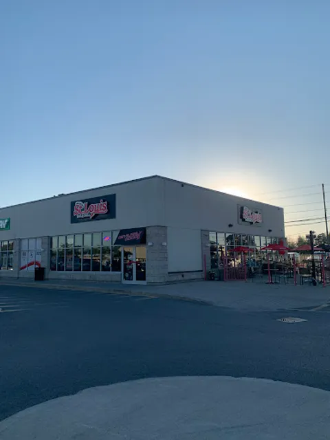 St. Louis Bar & Grill