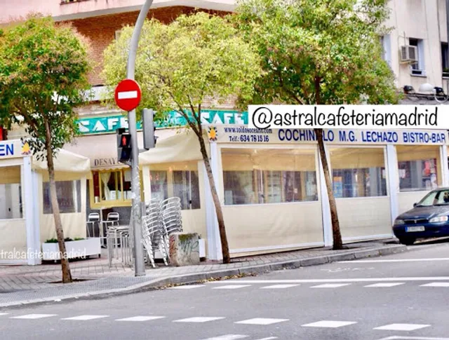 Restaurante Astral - Cafetería - Cochinillo - Cocina méditerranea - Astral Café