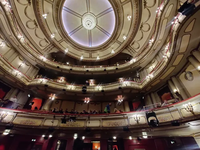Noël Coward Theatre