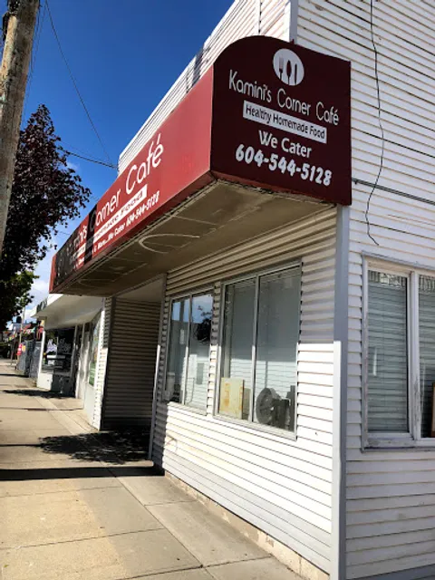 Kaminis Corner Cafe