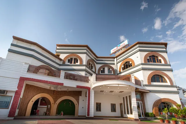 Sagar Villa Hotel- Rooms , Restaurants , Banquet & Bar