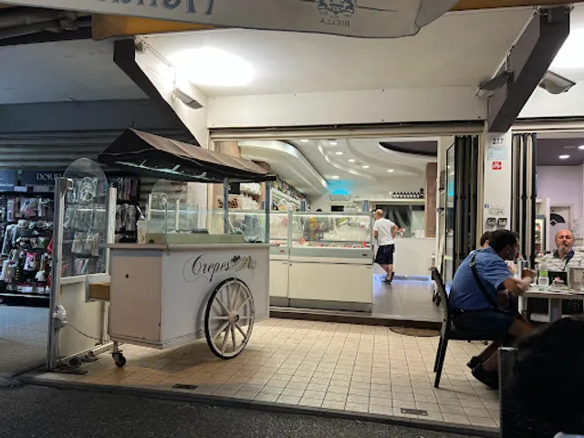 Lucia Ice Cream & Bar