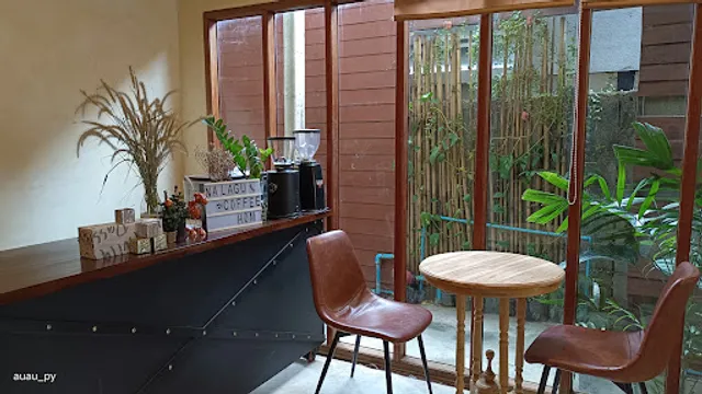 Na La-Ngu Coffee Home