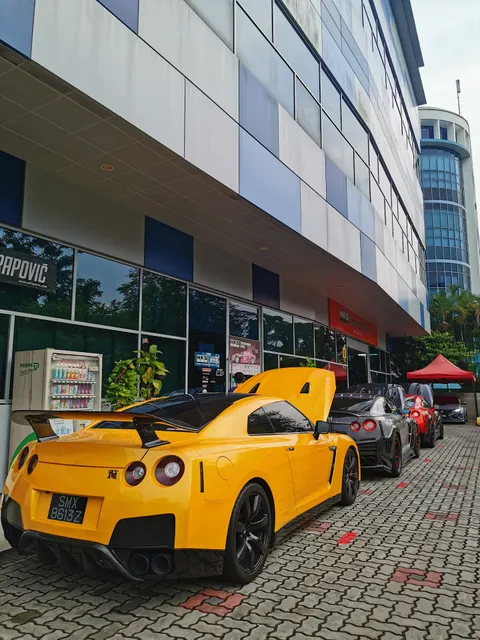 Garage R Performance Centre Pte Ltd