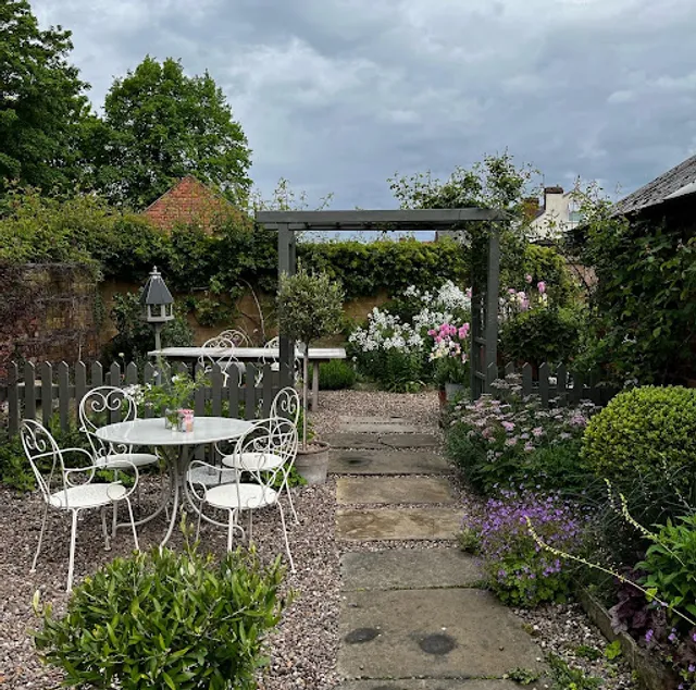 Cafe & Gift Shop at Libby's