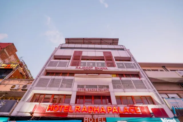 Hotel Radha Palace