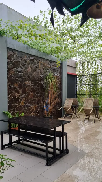 BJ Resto - Seafood & Noodle