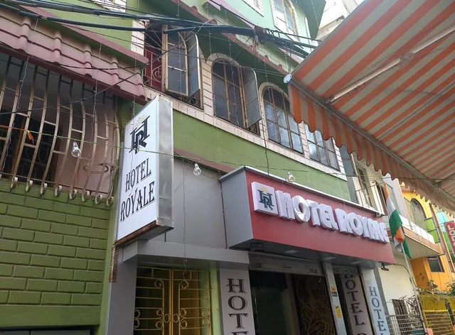 HOTEL ROYALE