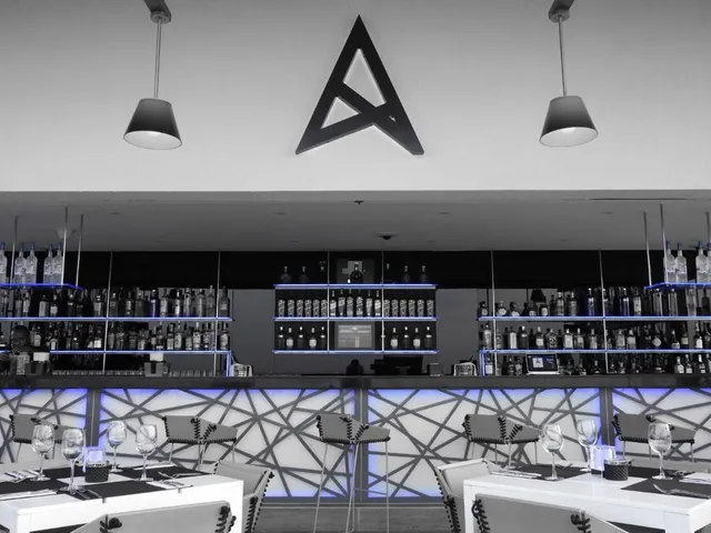 Sky Bar 25 Restaurant and Bar