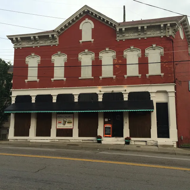 Herb & Thelma's Tavern