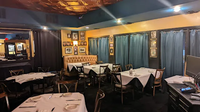 Frankie's on Melrose