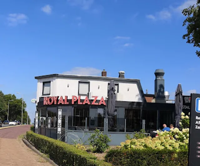 Royal Plaza