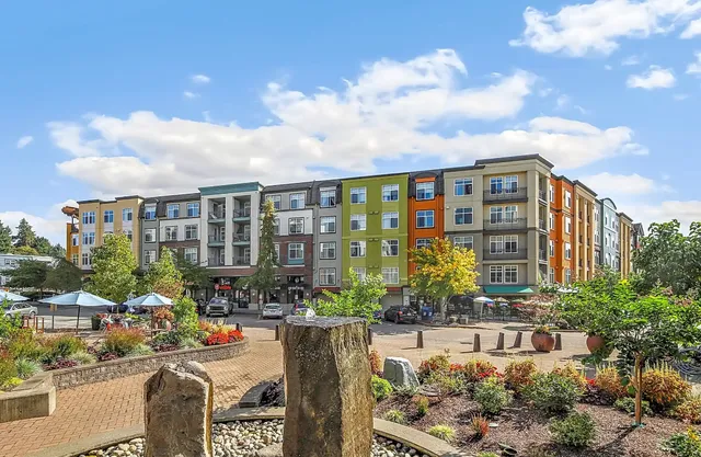 Juanita Village Retail