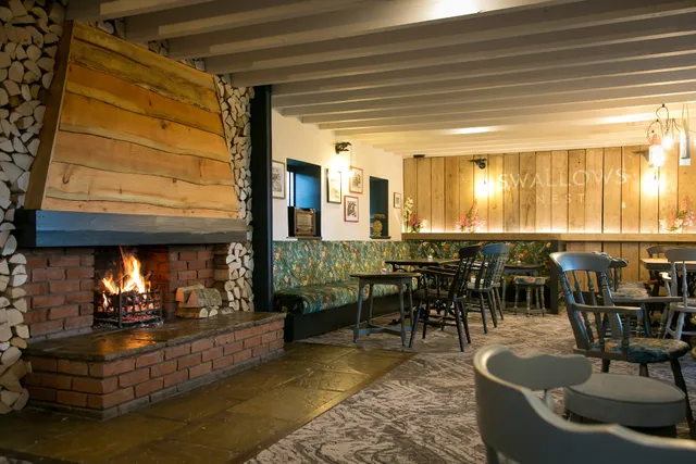 Swallows Nest Bar & Bistro