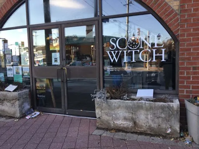 The SconeWitch (Beechwood)