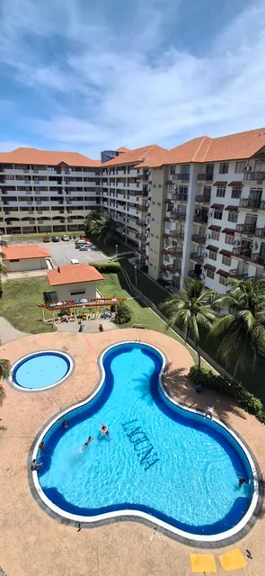 Laguna Damai Homestay 3BR PD - Pool View