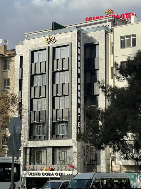 Grand Dora Otel